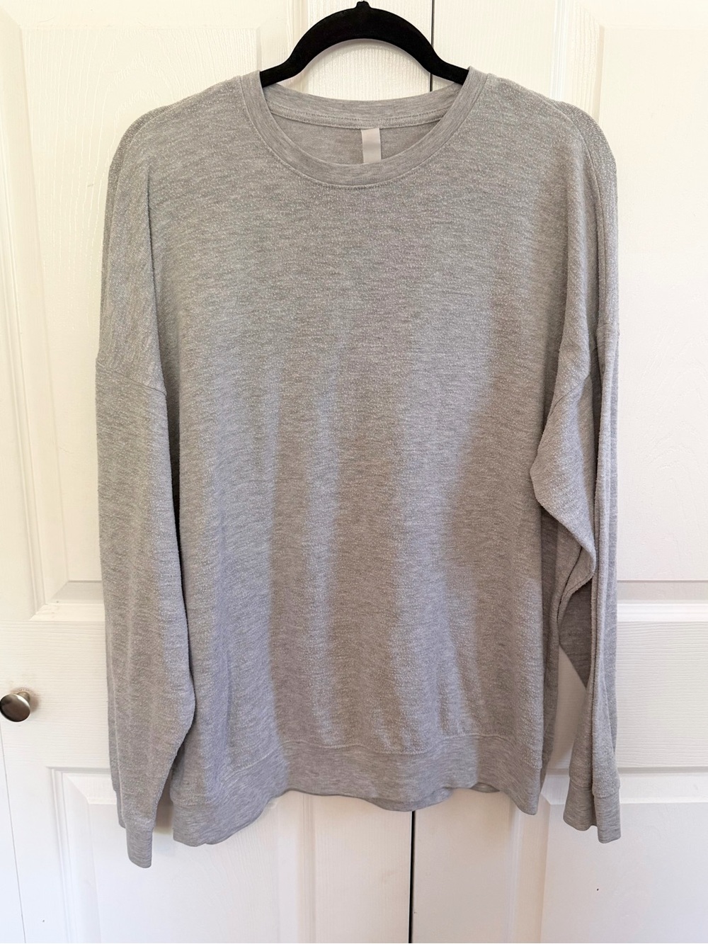 ALO Yoga Women's Lightweight Crew Sweatshirt - Light Gray
